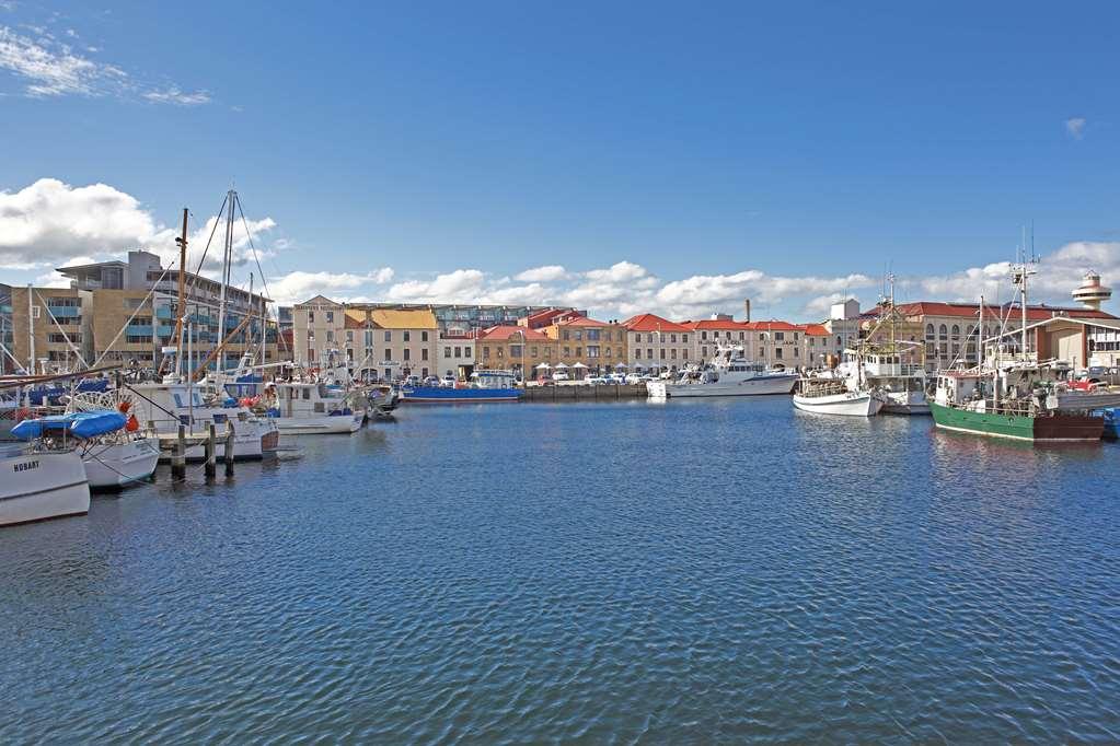 The Henry Jones Art Hotel Хоубарт Удобства снимка The port of Martigues