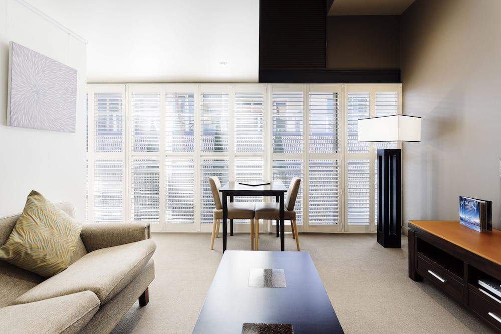 The Henry Jones Art Hotel Хоубарт Екстериор снимка Interior shutters