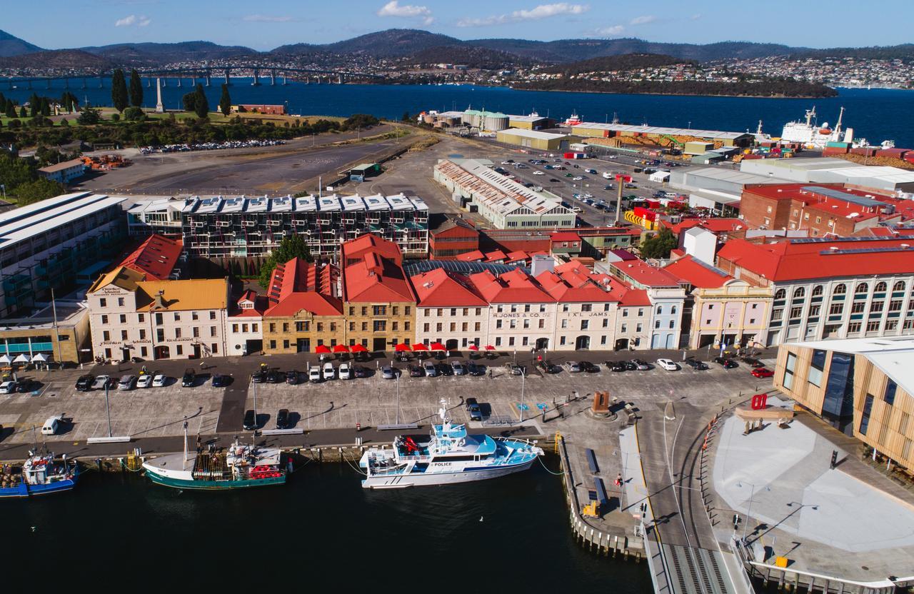 The Henry Jones Art Hotel Хоубарт Екстериор снимка Aerial view of the Port of Devonport